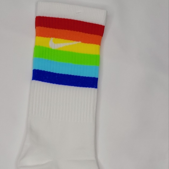NIKE PRIDE---Nice set of 3 pair of Nike socks with pride flag - Picture 3 of 5